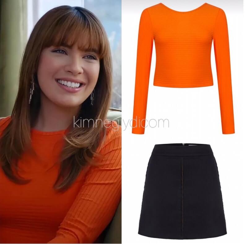 Kumru’nun Yasak Elma dizisinde giydiği sırt detaylı tişört ve mini etek kombini